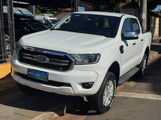 FORD RANGER 3.2 XLT 4X4 CD 20V DIESEL 4P AUTOMÁTICO FORD RANGER 3.2 XLT 4X4 CD 20V DIESEL 4P AUTOMÁTICO